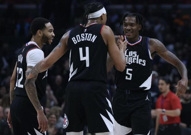 攻击肋部 攻击肋部